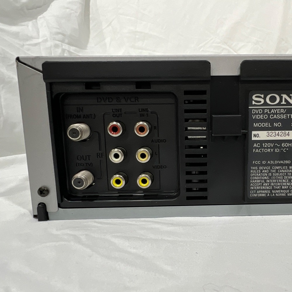 Sony SLV-D300P DVD Player VCR Player Combo Silver (No Remote) Tested Works - Picture 11 of 14